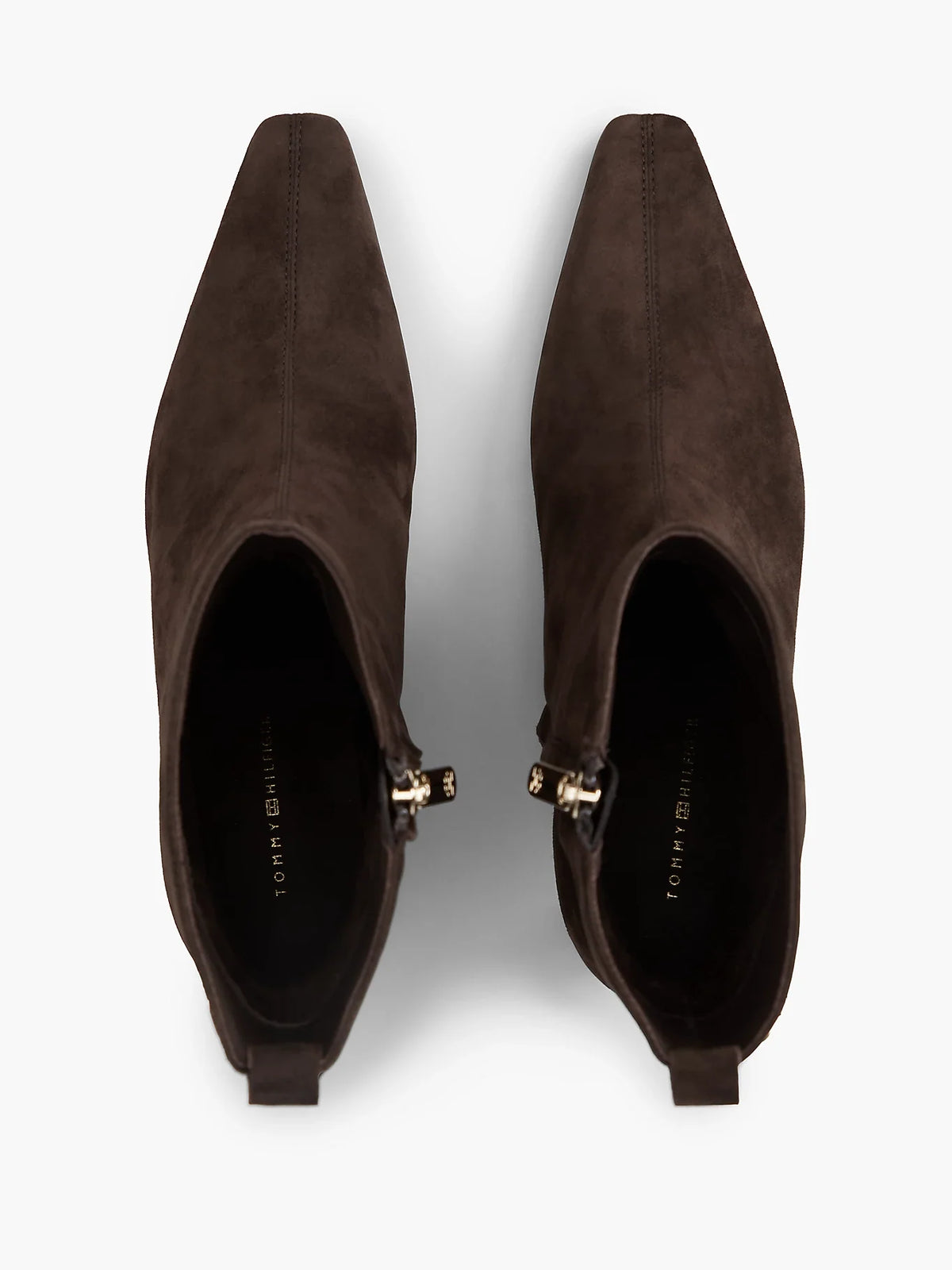 Tommy Hilfiger scarpe donna Stivaletti in pelle scamosciata con tacco kitten
FW0FW09670GUG